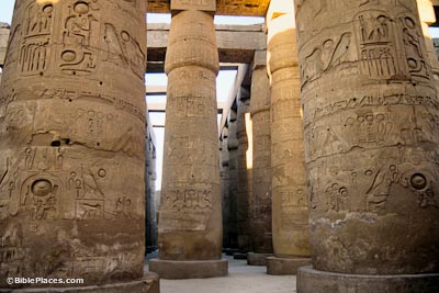 Karnak-Temple-hypostyle-hall-tbs59159012-bibleplaces