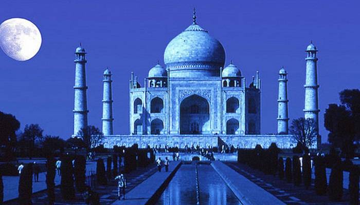 Soon-you-can-book-online-tickets-for-night-visit-to-Taj-Mahal